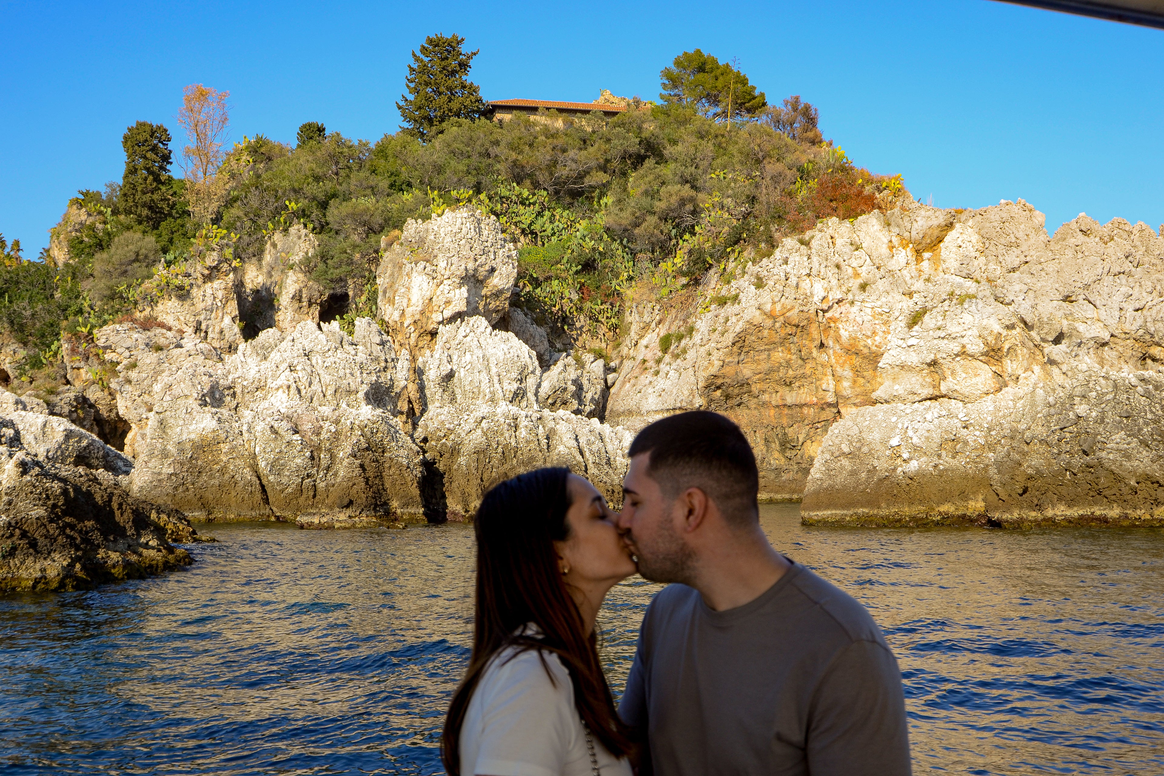 Isola Bella 45 Minutes Flexible Boat Tour Ticket – Blue Grotto & Taormina Coast